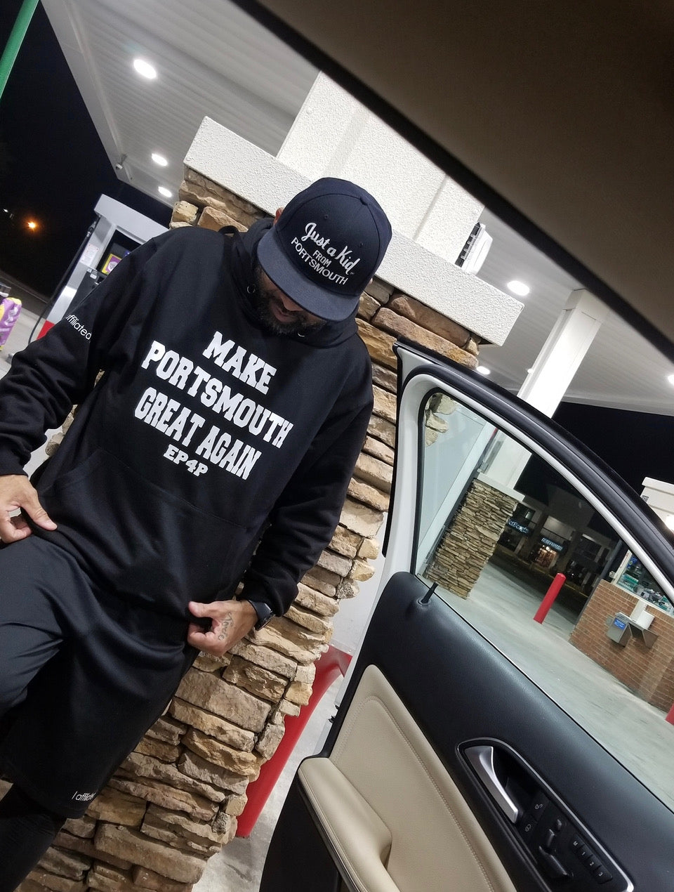 MAKE PORTSMOUTH GREAT AGAIN Hoodie